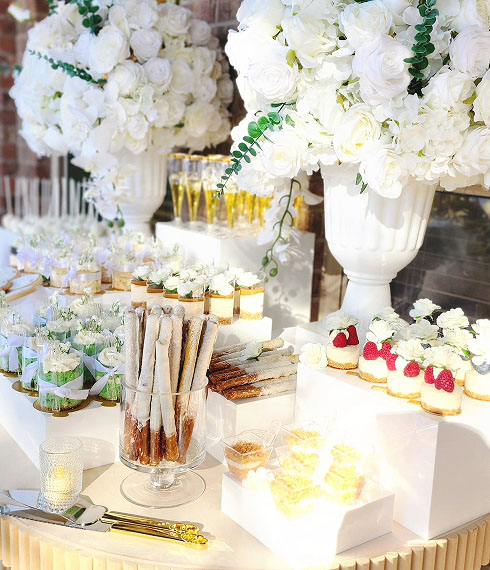 Dessert table display